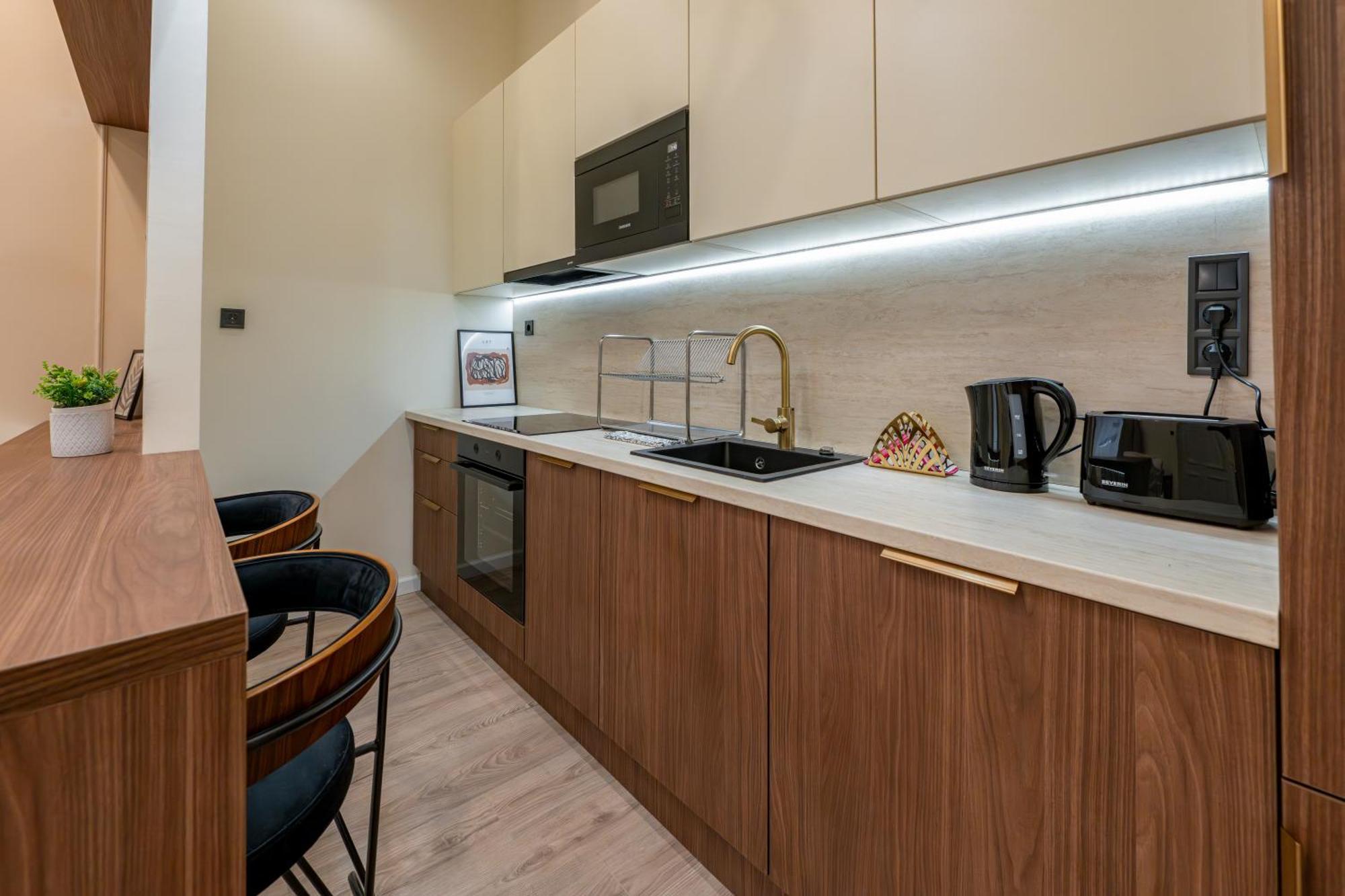 Akacfa-a111 Stylish 1 Bedroom Apartment Budapest